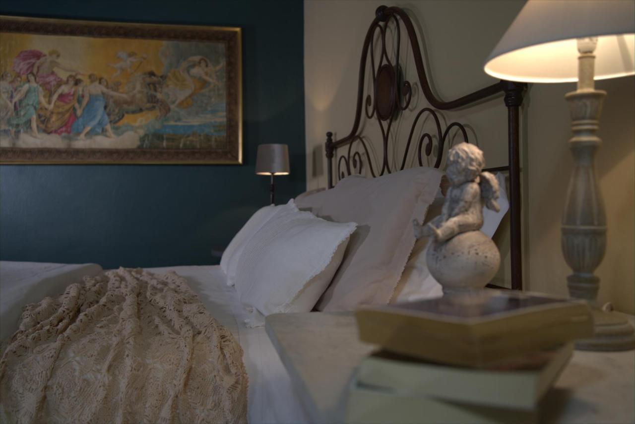 Antico Casale Mattei - Adult Only Bed and Breakfast Corneliano d'Alba Exteriör bild