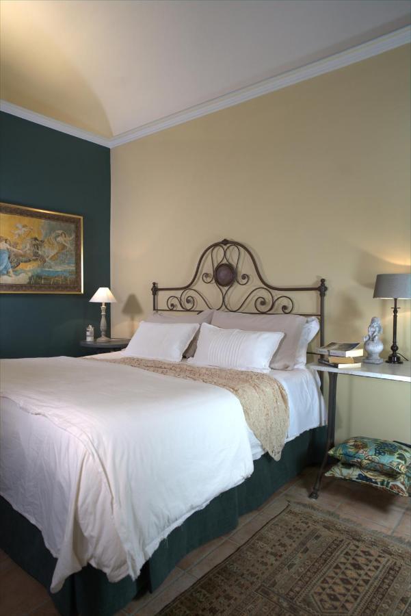 Antico Casale Mattei - Adult Only Bed and Breakfast Corneliano d'Alba Exteriör bild