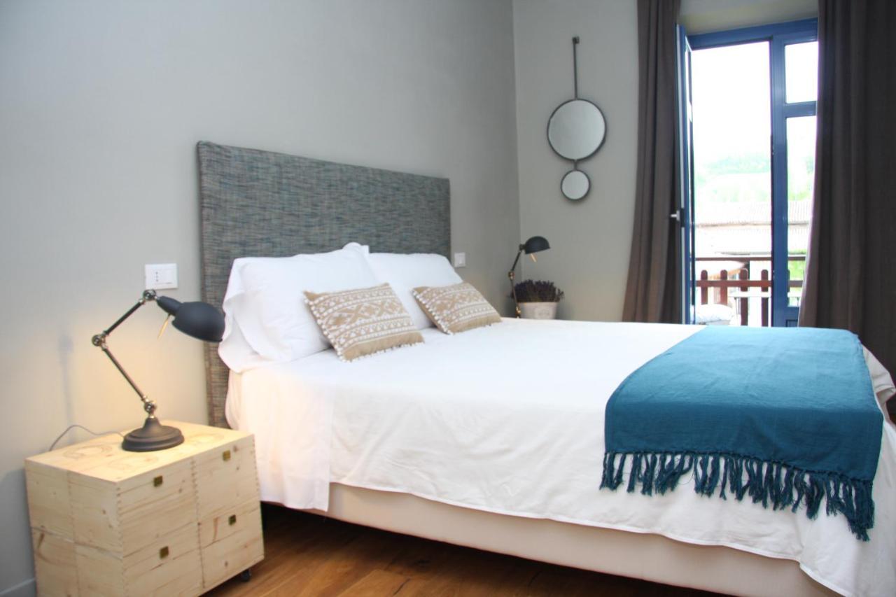 Antico Casale Mattei - Adult Only Bed and Breakfast Corneliano d'Alba Exteriör bild